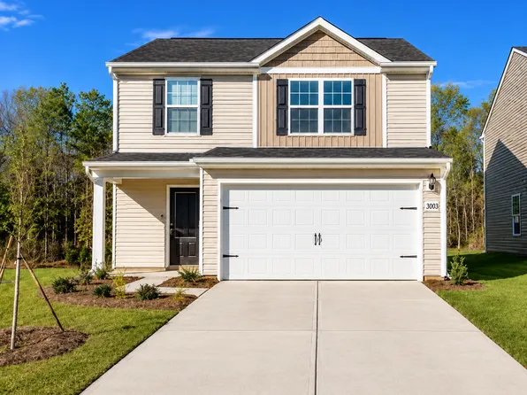 3003 Crescent Lake Ln, Charlotte, NC 28214