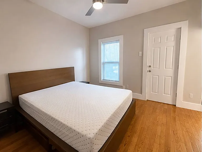 937 Main St #6 — Photo 6