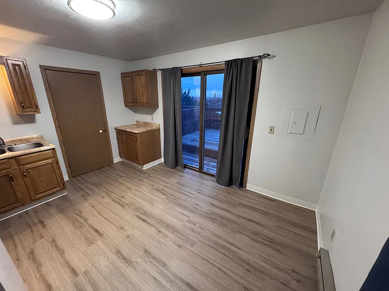 1 bed, 1.0 bath, $775 — Photo 10