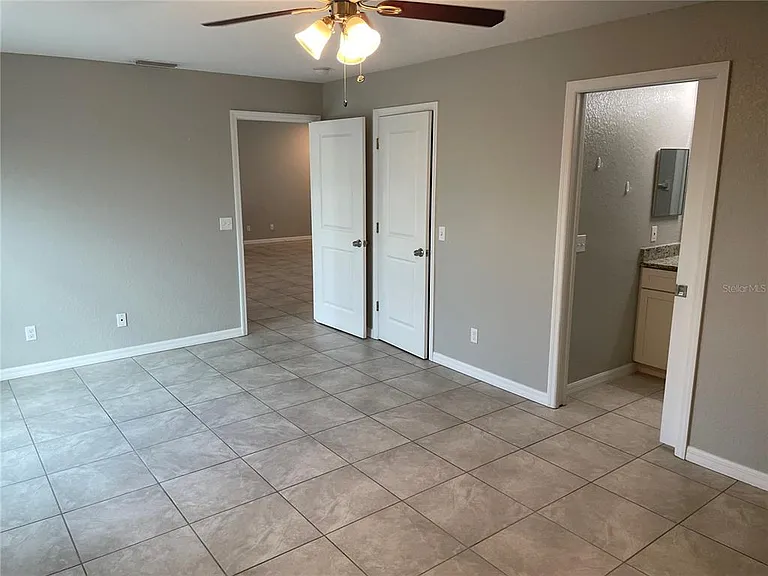 10136 Willmington Blvd — Photo 16