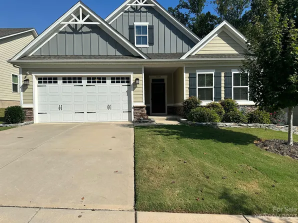 10047 Lilac Ct, Harrisburg, NC 28075