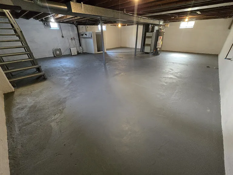 3431 Fullerton Ave — Photo 43