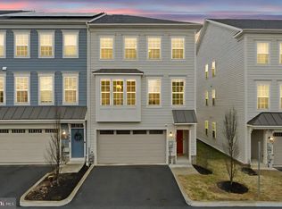 10237 Travilah Grove Cir, Rockville, MD 20850