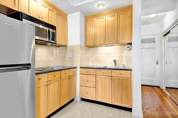 Sold by City Connections Realty | media 2