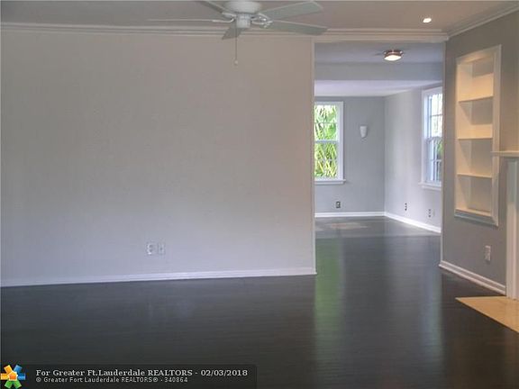 3rd image of 739 NE 17th Way