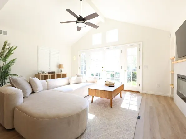 809 Canyon Wash Dr, Pasadena, CA 91107