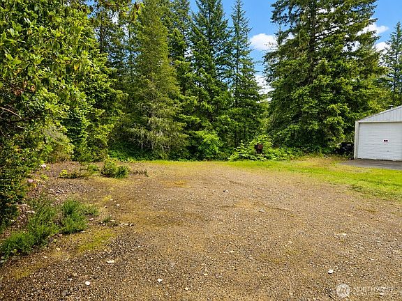 4th image of 1170 NE Shoe Lake Road