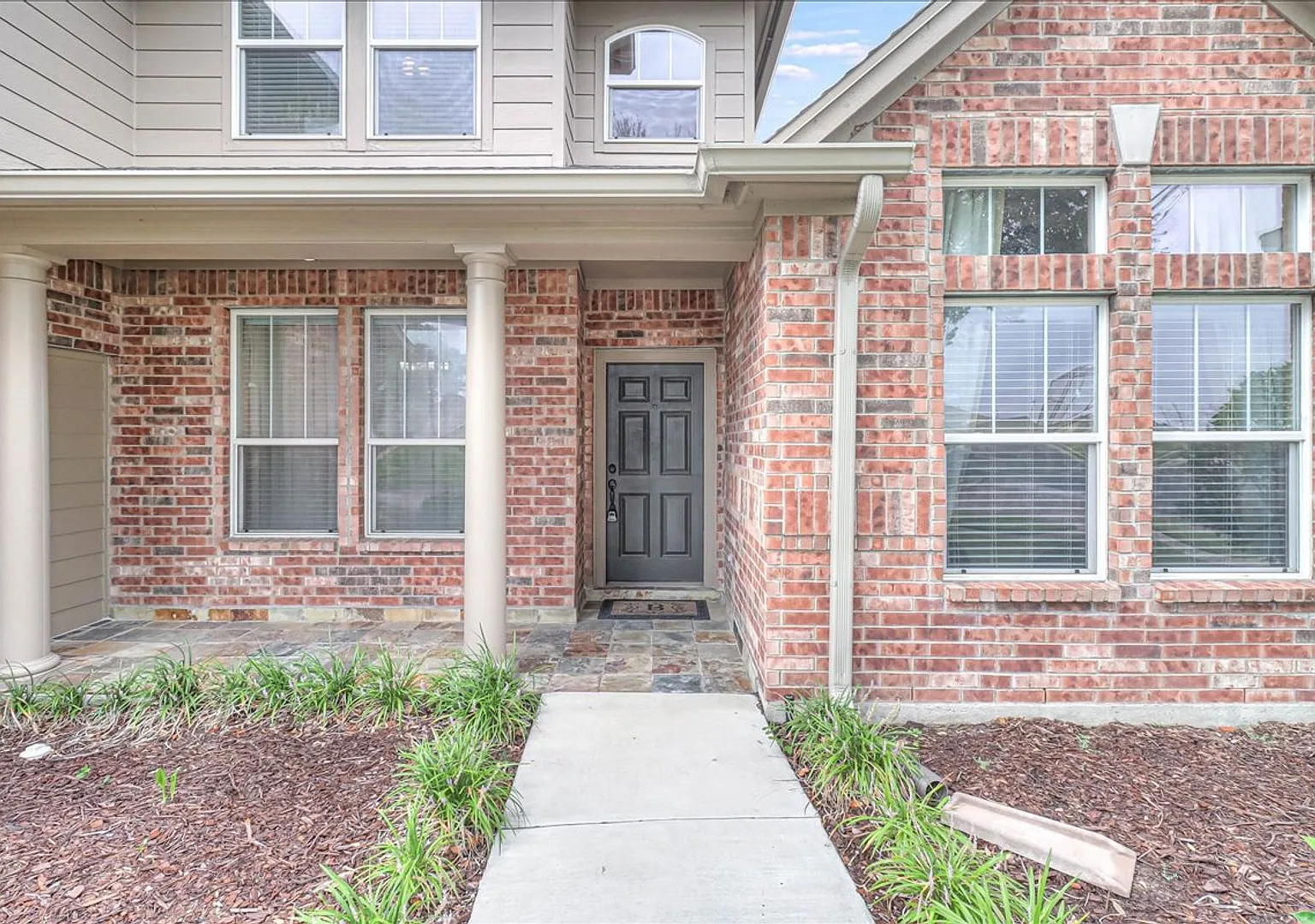 6001 St. Denis - 4/bedroom 2.5/bathroom $2,995/month — Photo 4