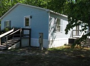 4 Eastman Ave, Wolfeboro, NH 03894