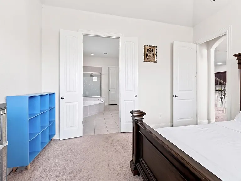 10323 Wedmore Dr — Photo 5