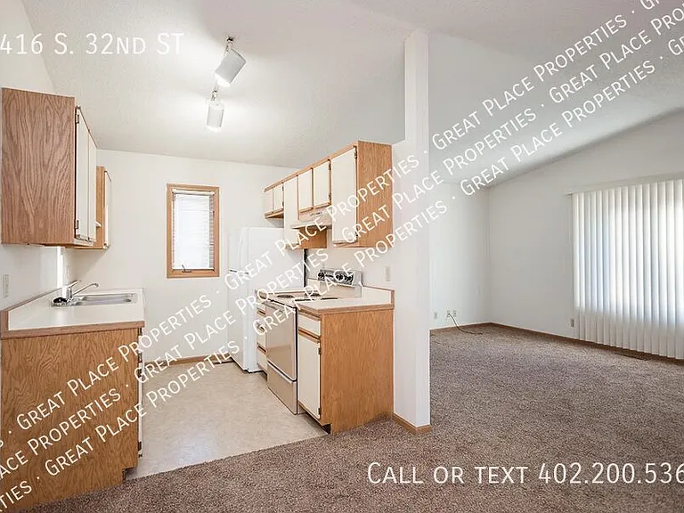 5416 S 32nd St — Photo 22