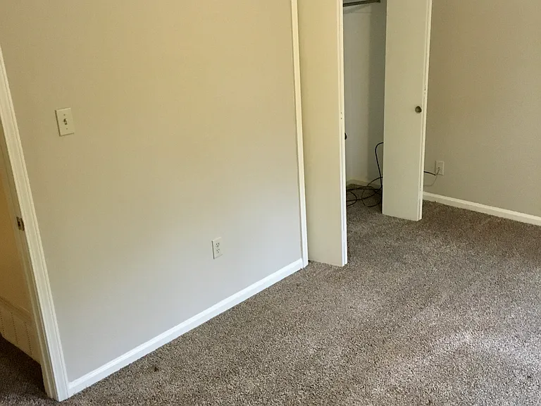 714 Goodman St — Photo 28