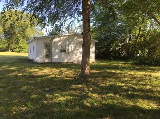 81 Old Railroad Rd, McQuady, KY 40153