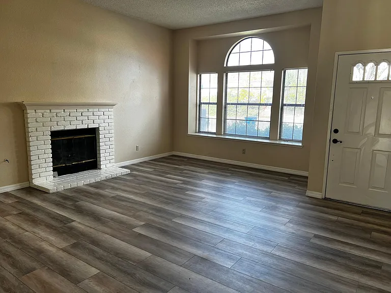 2716 W Avenue K4 — Photo 5