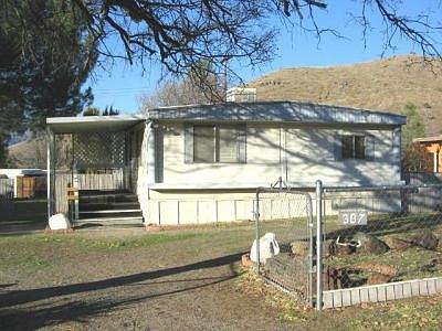 307 Pioneer Place, Bodfish, CA