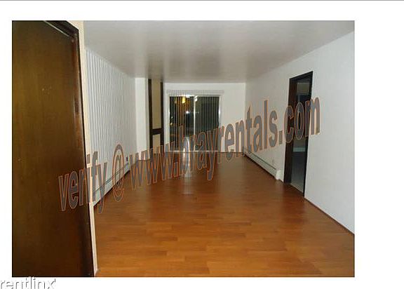 3150 Lakeside Dr. #207 interior watermarked