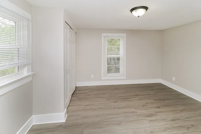 291 Vance Dr NE — Photo 4