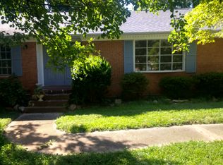 2929 Plentywood Dr, Matthews, NC 28105