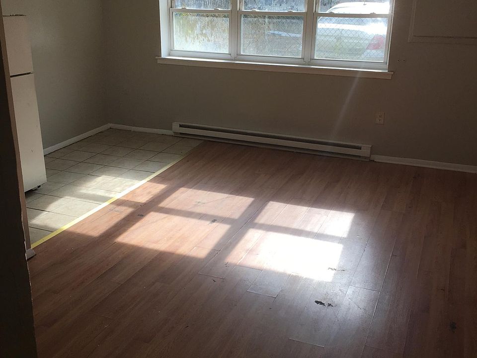 2nd image of 4835 N 6th St APT 105