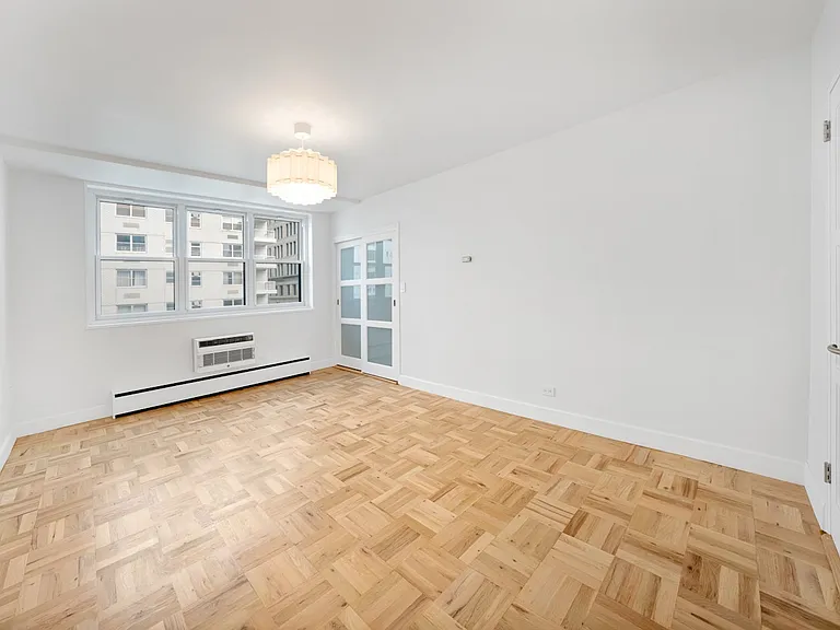 63 E 9th St #6M — Photo 8
