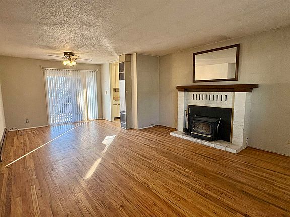 5th image of 518 Lakewood Way