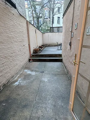 Rented by Lafayette Management LLC | media 2