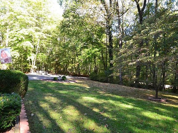 3rd image of 19442 Kings Dr