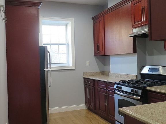 4th image of 625 Nostrand Ave #2L