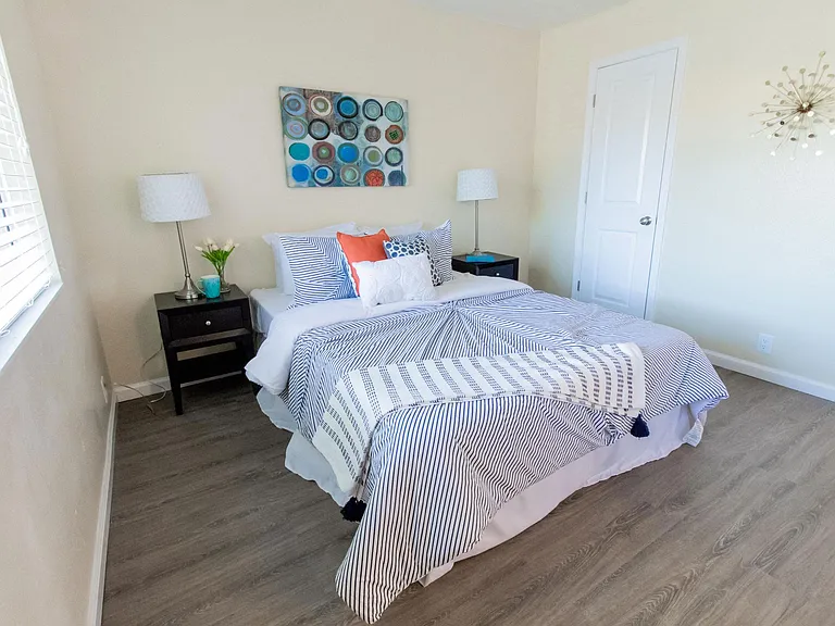 Meadowood Village Apartments — Photo 20