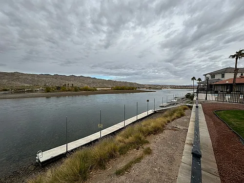 201 Riverfront Dr #3 Photo 1