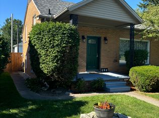 925 E Eckman St, South Bend, IN 46614