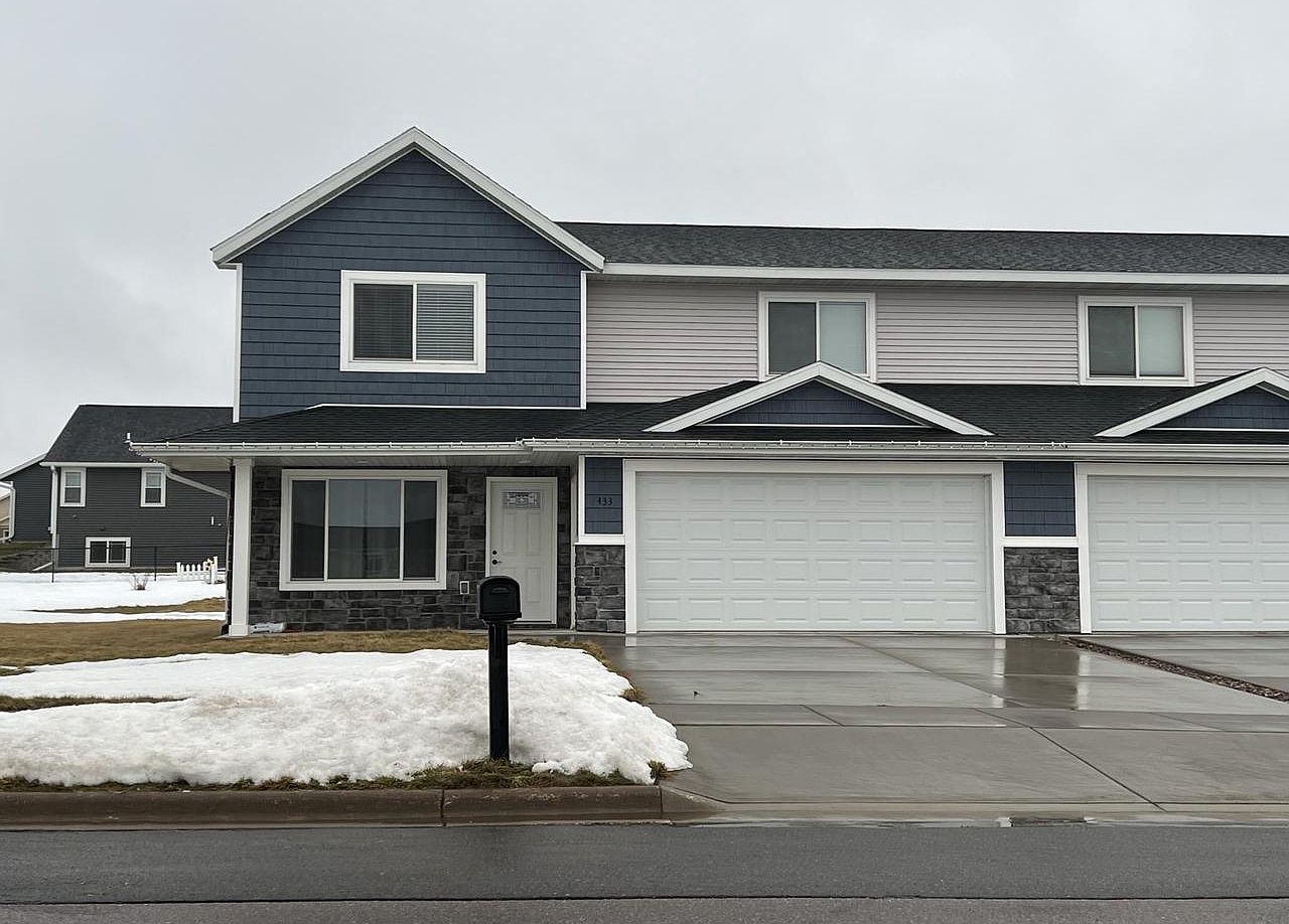433 Nicholas St, Tomah, WI 54660 Zillow