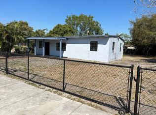 1121 NW 142nd St, Miami, FL 33168