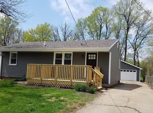 2916 E 36th St, Des Moines, IA 50317