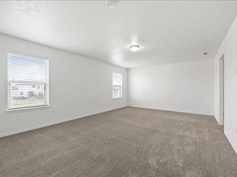 5813 Sidon Ln — Photo 16