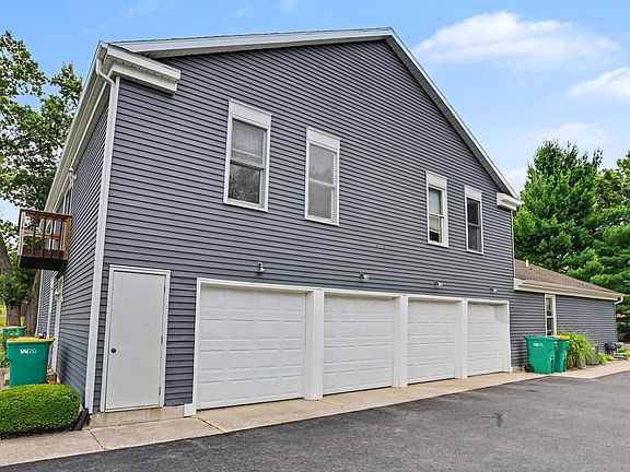3rd image of 1732 Valleywood Ct APT 2