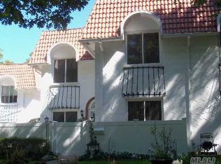 358 Birchwood Rd, Medford, NY 11763