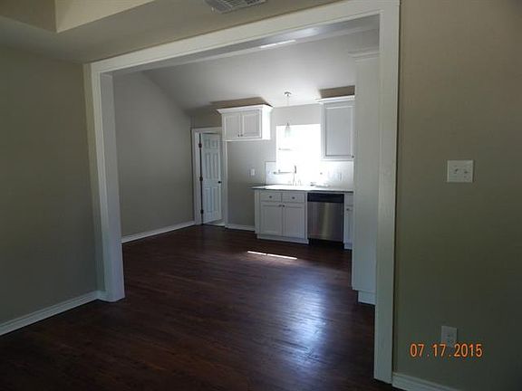 5th image of 312 Park Cir