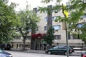 1st image of 1441 W Howard St APT 208
