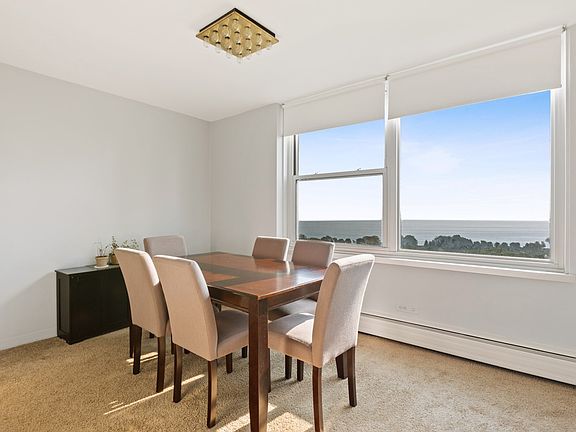 4th image of 336 W Wellington Ave APT 1705