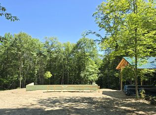 101 Goodrich Rd, Hebron, ME 04238