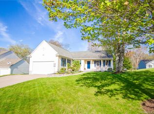 42 Whittaker Ln, Groton, CT 06340