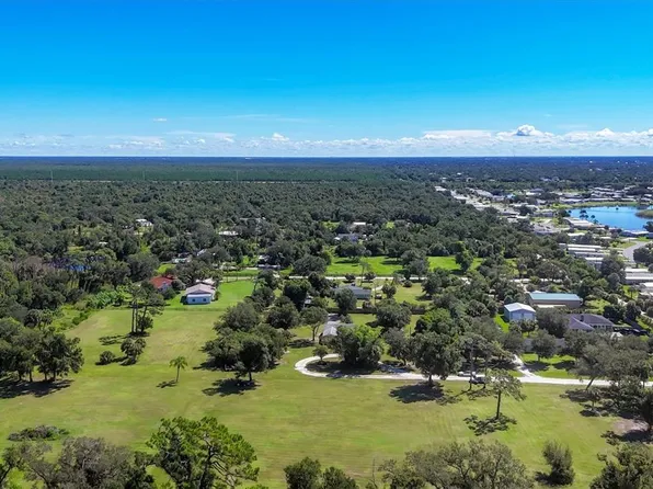 1135 Range Rd, Englewood, FL 34224