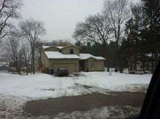 1176 S Williams Lake Rd, White Lake, MI 48386