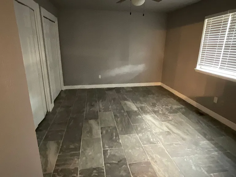 1421 Pheasant Run Ct — Photo 13