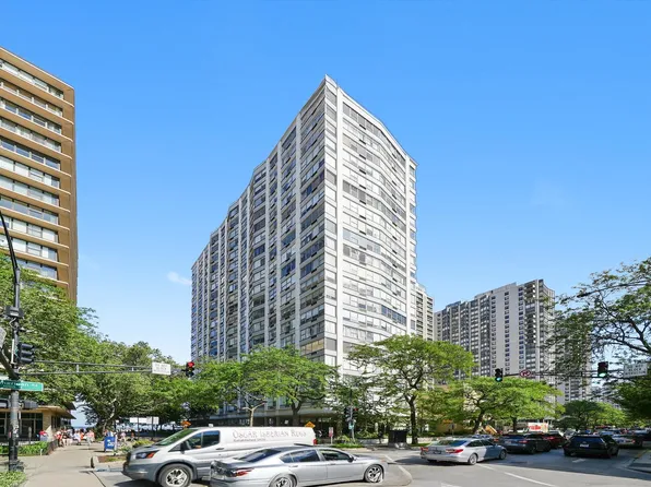 5757 N Sheridan Rd APT 15H, Chicago, IL 60660