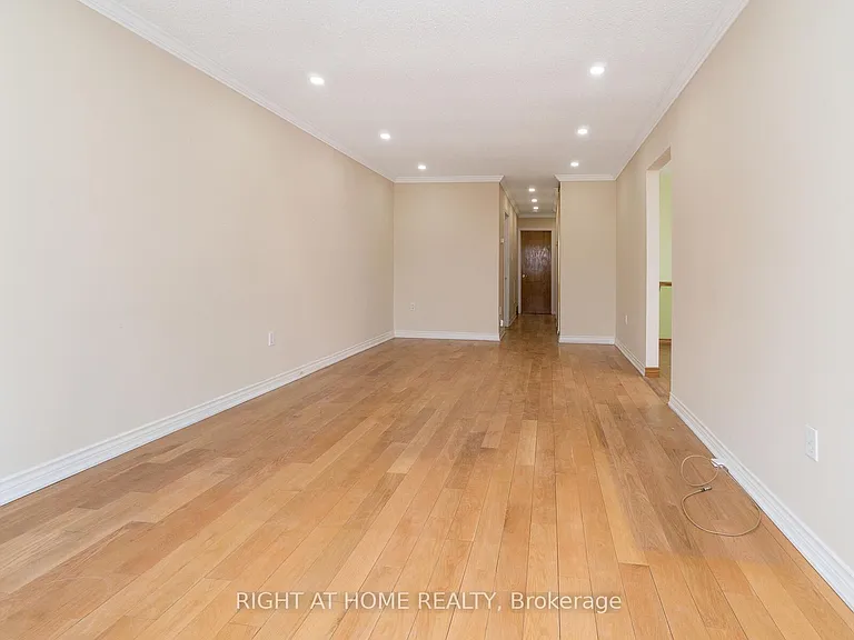 2035 Carleton Ct — Photo 7
