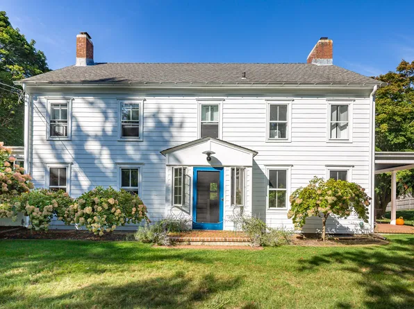 61 N Cartwright Rd, Shelter Island, NY 11964