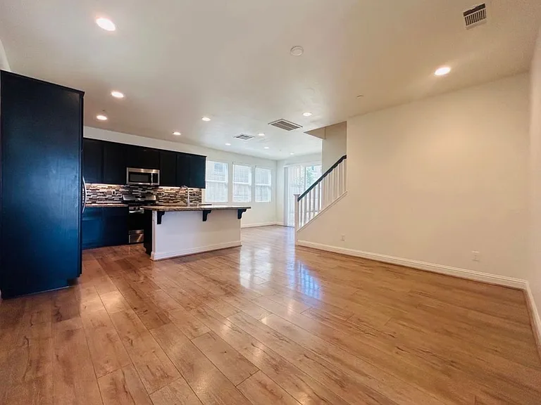 1172 Fox Field Ln — Photo 3