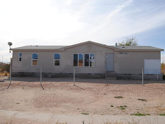 2nd image of 5711 S Vine Ave